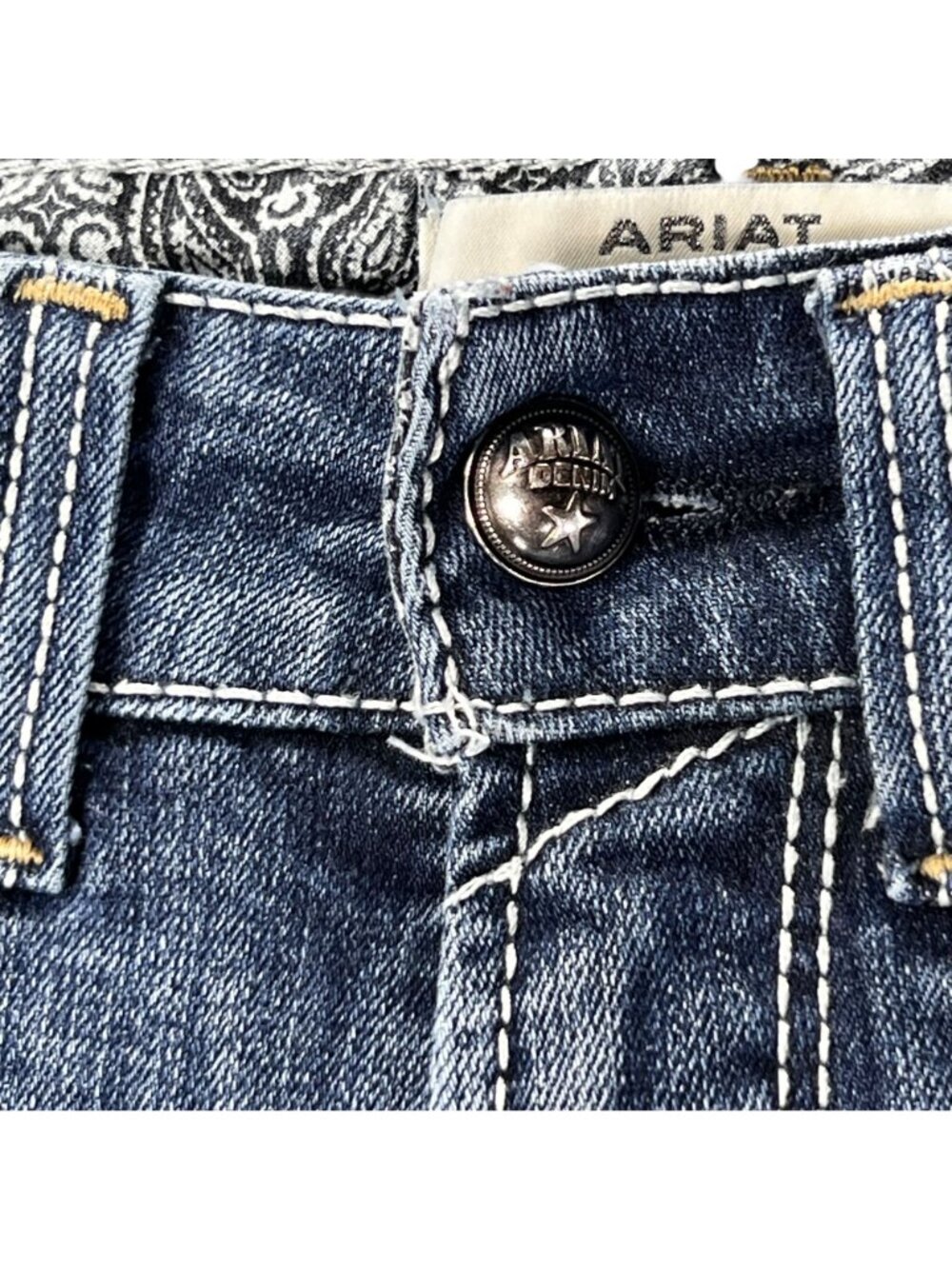 Ariat Womens Mid Rise Bootcut Jeans 27R Denim Stitch Embroidered Pocket Cowgirl - Picture 8 of 16